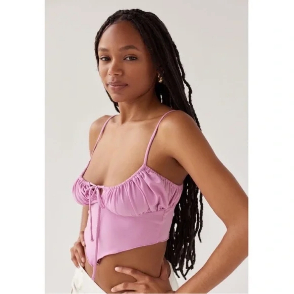 🔥6 FOR $25!🔥Tillys RSQ pink crop top